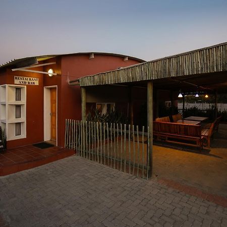 Mokoro Lodge Маун Екстериор снимка